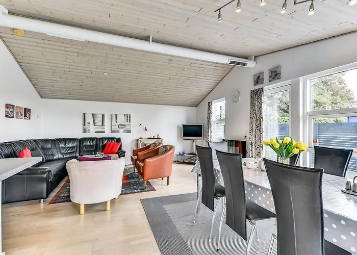 Sylvelin - 400m To The Fjord By Interhome Roslev